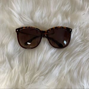 Guess Women’s Sunglasses